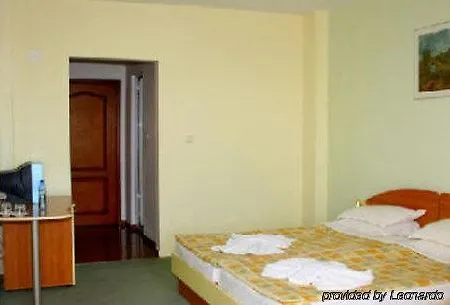 Panorama Hotel 3*