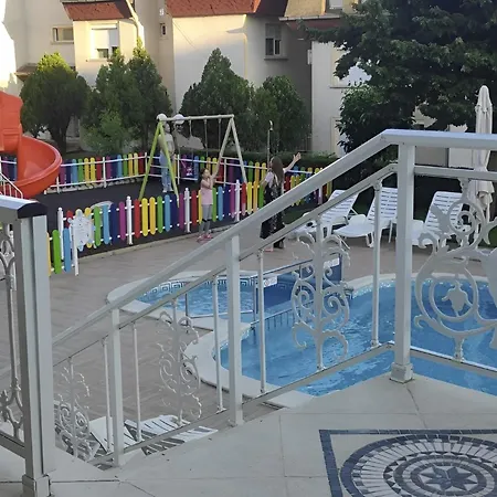 Panorama Hotel 3*